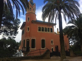 Gaudí lived in this house for the last twenty years of his life. It is now a museum.