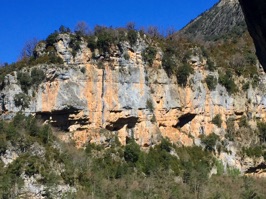 We encountered beautiful rock formations.