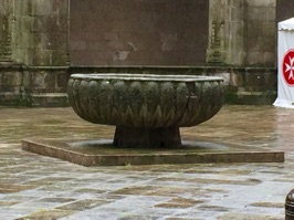 According to legend, Almanzor’s horse drank from this font with fatal results during the assault of the city in 997.