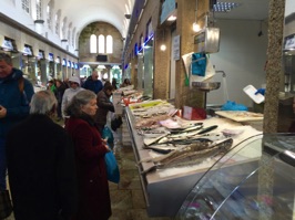 After visiting the Cathedral, we sauntered through the Mercado de Abastos, considered one of Spain's better central markets.
